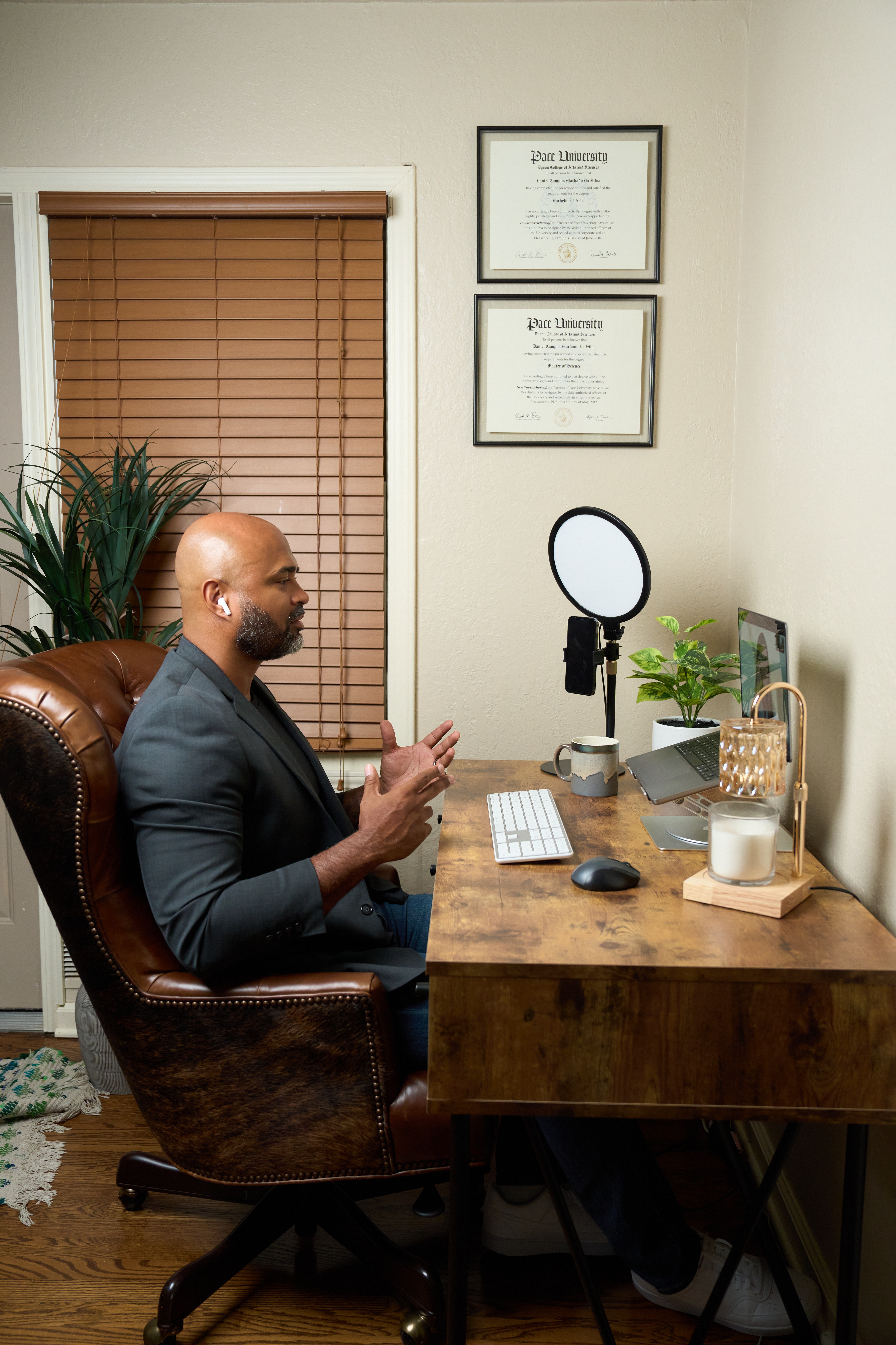 Daniel DaSilva in session